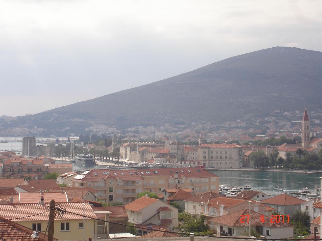 Apartment Cvita Trogir Exterior foto